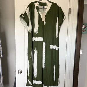 Emery Rose Green and White Maxi Dress 3X NWT